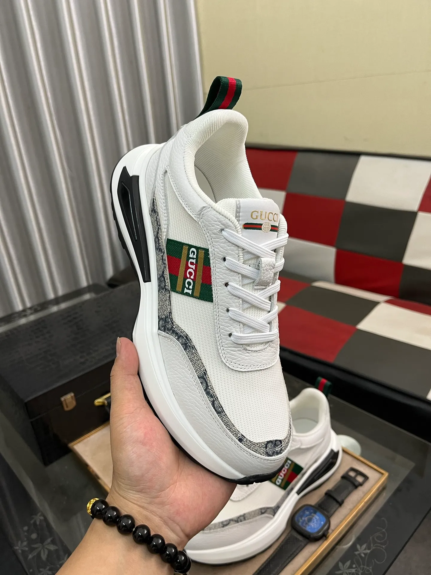 Men's Men's Shoes💰458⌚️⌚️[GUCCI] Gucci men's casual shoes are absolutely popular🔥The ultimate matching item for trendy men! The charm of super texture is unstoppable. This is the main recommendation. The upper is made of high-quality cowhide, with pig lining feet and wear-resistant rubber sole. It is noble and elegant! Extremely comfortable🎁🎁You can be as handsome as you want💪 Size 38-44! 2️⃣colors available